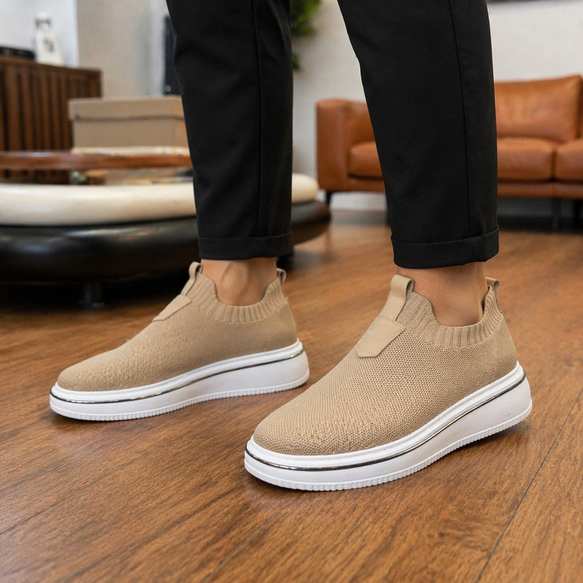 TAMAMEN EL İŞÇLİĞİ İLE %100 GERÇEK TRİKO SNEAKERS MODELİMİZ